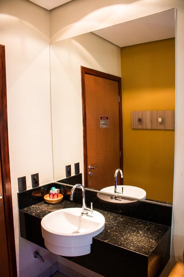 Village Motel (Adults Only) ฟอร์ตาเลซา ภายนอก รูปภาพ